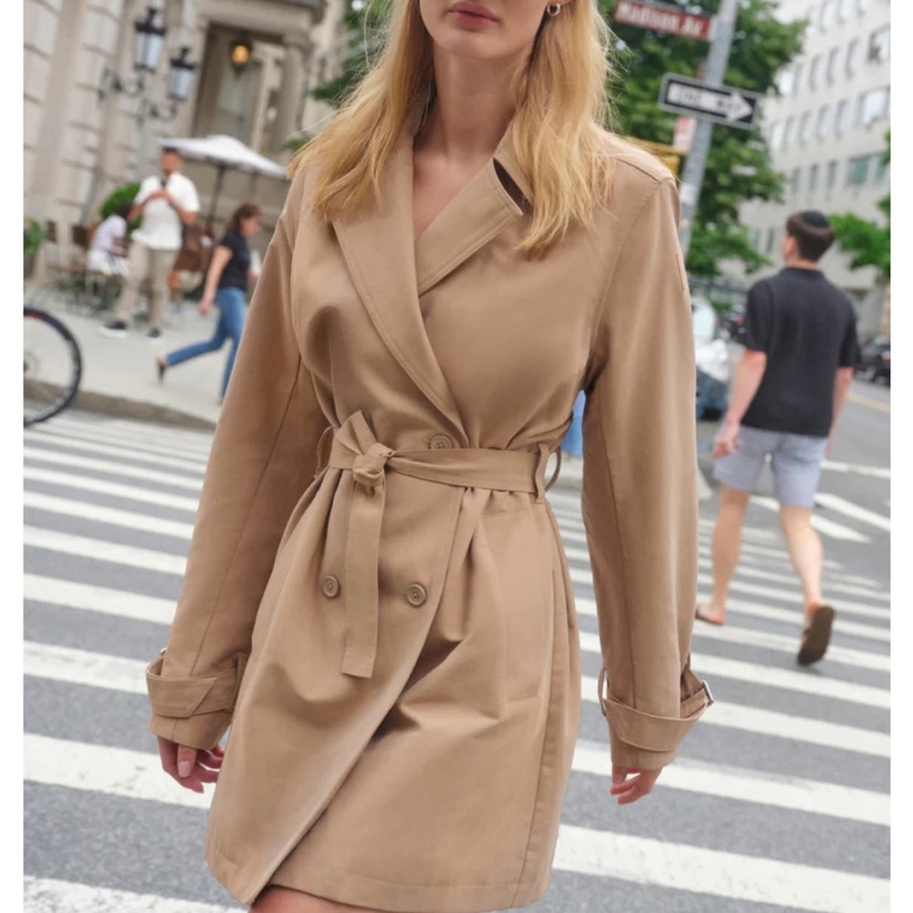 ALO Yoga Tan Women's Trench Coat